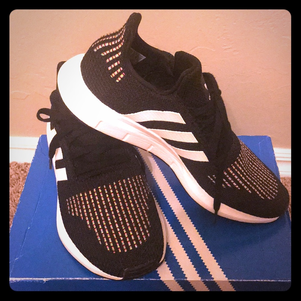 Adidas Swift Run